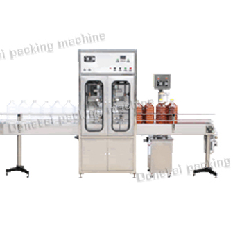 全自動(dòng)茶籽油灌裝機(jī)來襲，你還能淡定么？